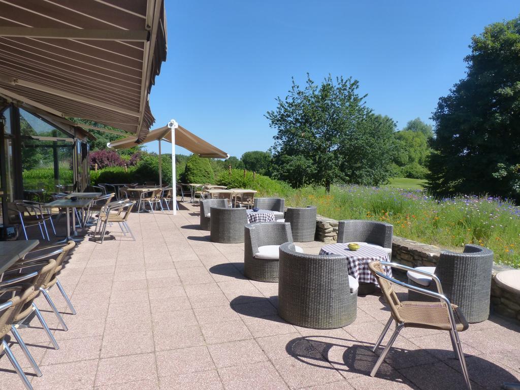 Anjou Golf And Country Club Hotell Champigné Exteriör bild