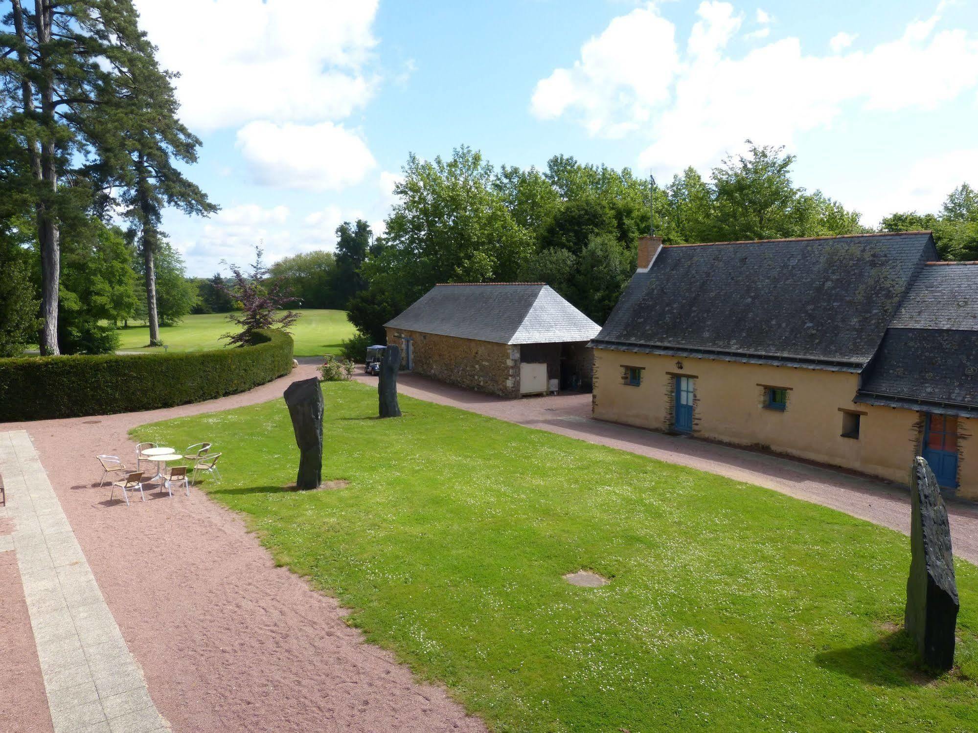 Anjou Golf And Country Club Hotell Champigné Exteriör bild