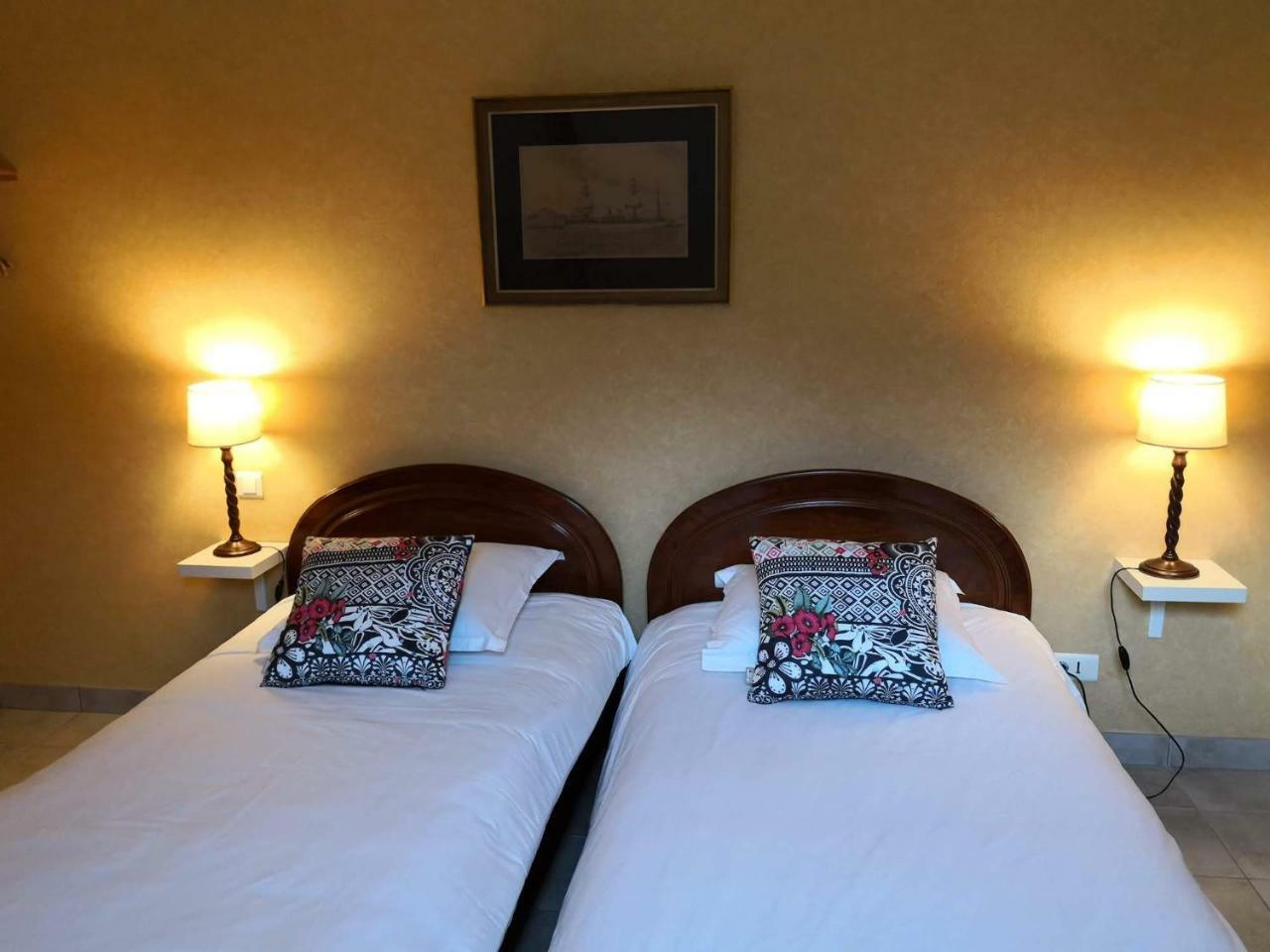 Anjou Golf And Country Club Hotell Champigné Exteriör bild